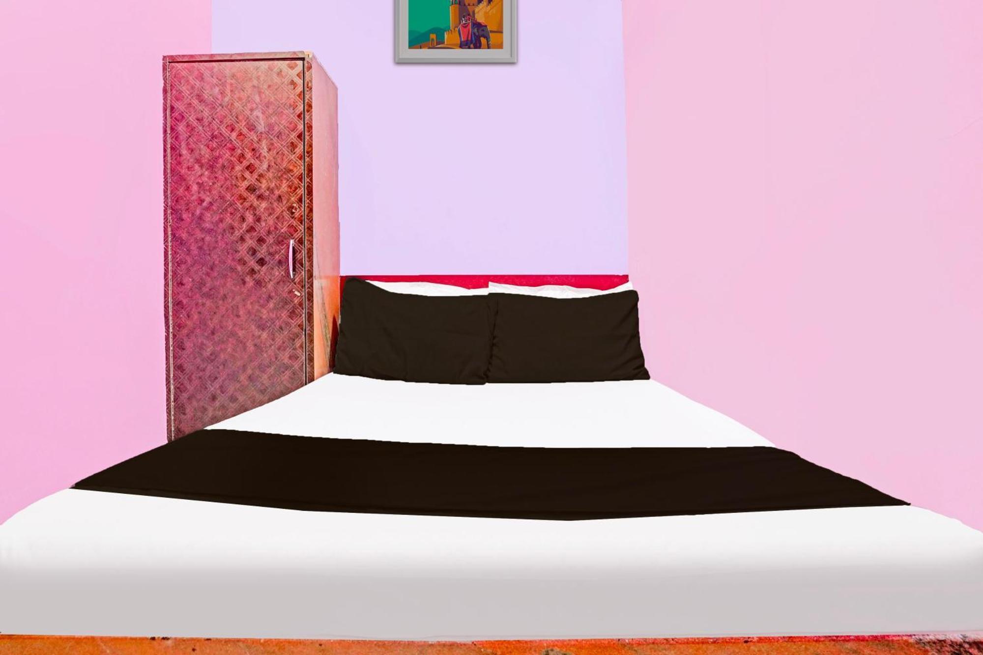 Hotel O Asma Мумбай Екстериор снимка