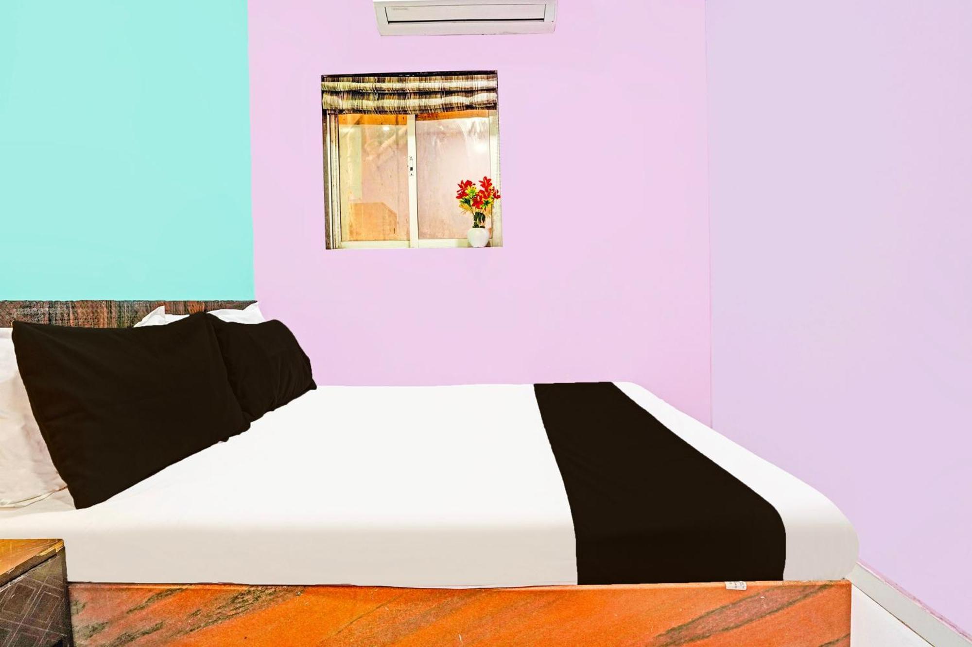 Hotel O Asma Мумбай Екстериор снимка