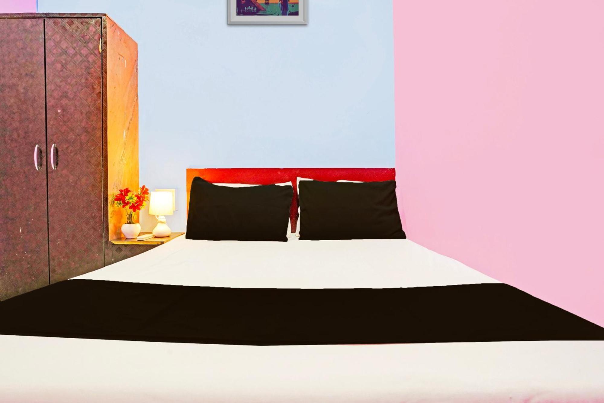 Hotel O Asma Мумбай Екстериор снимка